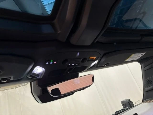 2024 GMC Hummer EV - Image 19 of 20