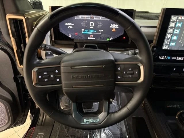 2024 GMC Hummer EV - Image 12 of 20