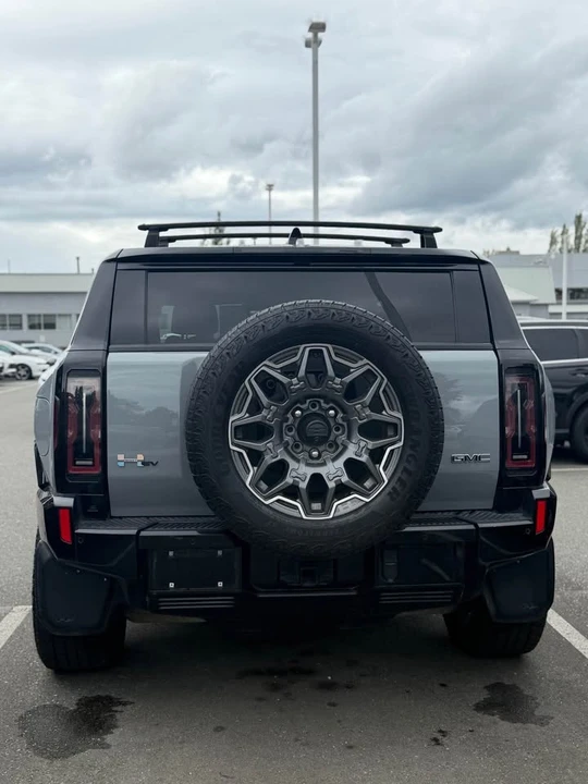 2024 GMC Hummer EV - Image 4 of 19