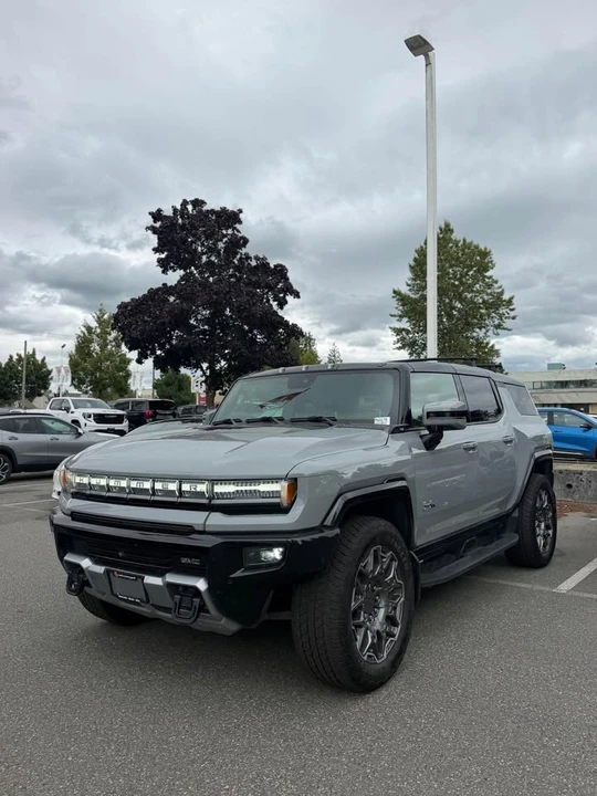 2024 GMC Hummer EV - Image 2 of 19