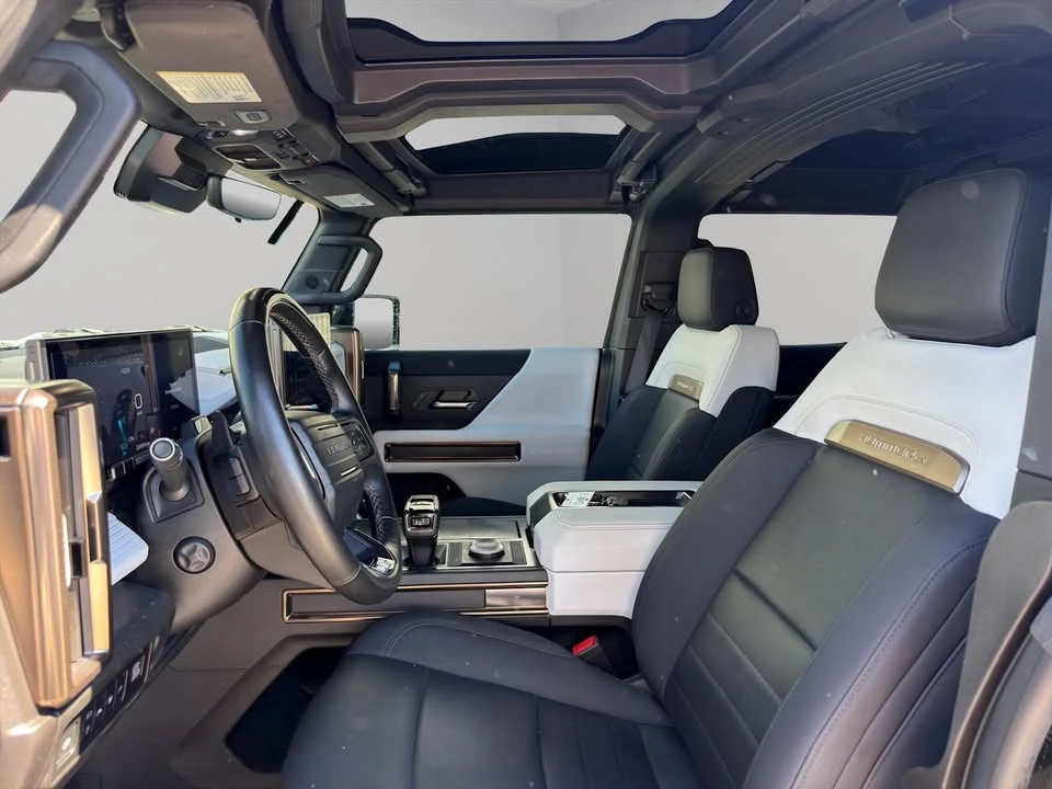2024 GMC Hummer EV - Image 9 of 18