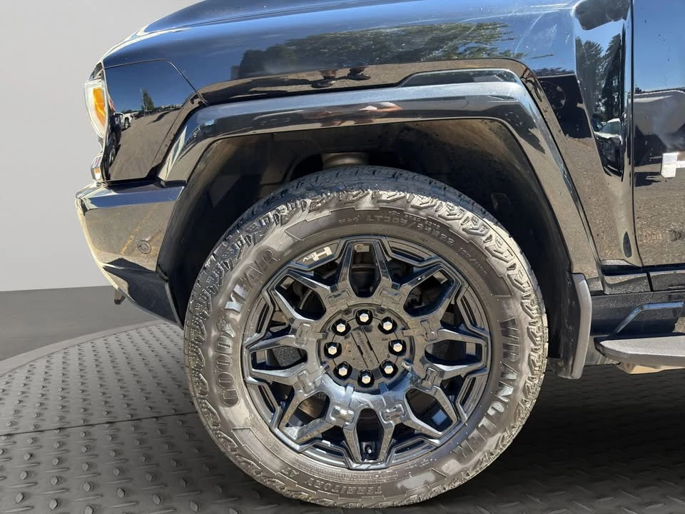 2024 GMC Hummer EV - Image 6 of 18