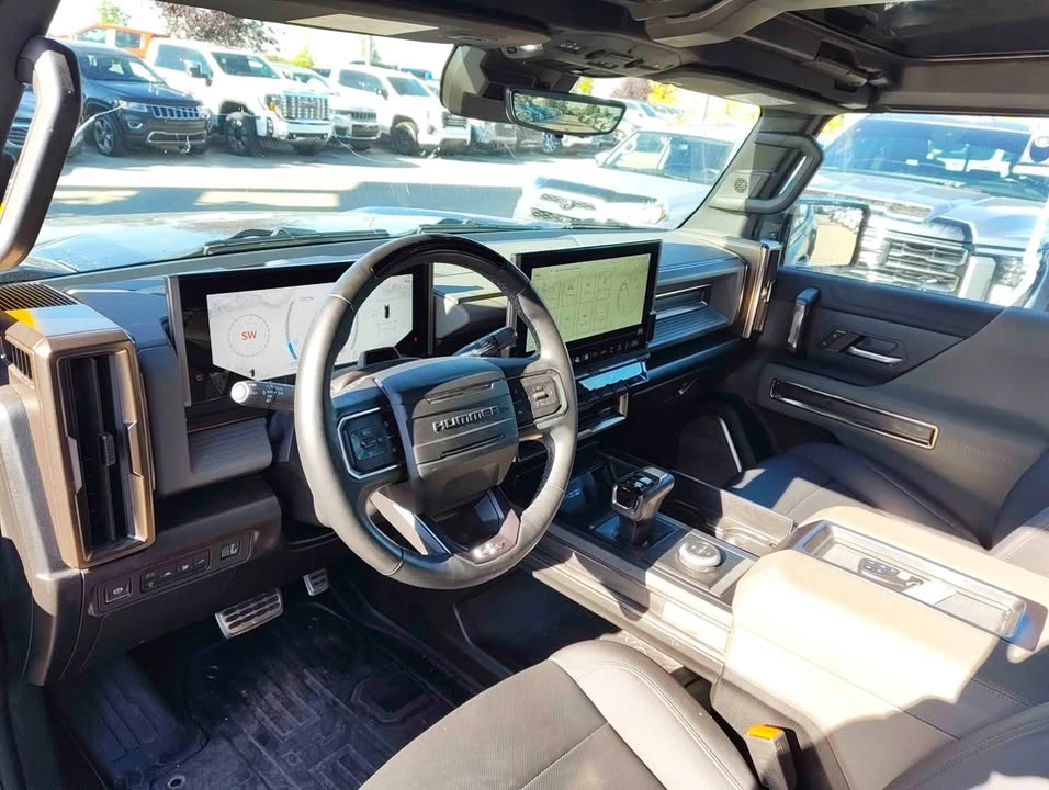 2024 GMC Hummer EV - Image 4 of 5