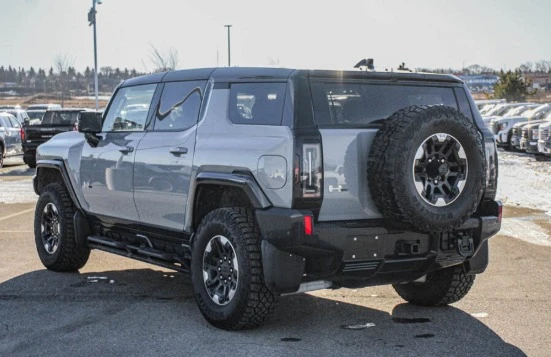 2024 GMC Hummer EV - Image 3 of 7