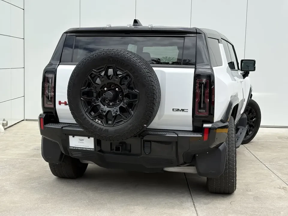 2024 GMC Hummer EV - Image 5 of 18