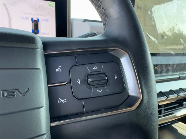2024 GMC Hummer EV - Image 19 of 20