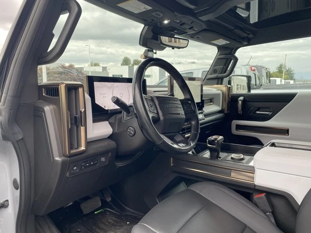 2024 GMC Hummer EV - Image 10 of 12