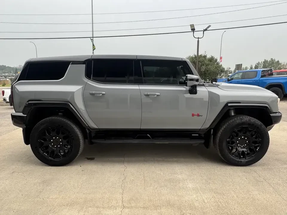 2024 GMC Hummer EV - Image 3 of 10