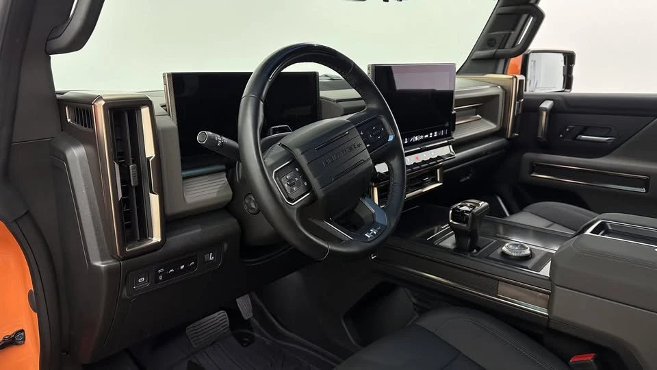 2024 GMC Hummer EV - Image 12 of 20