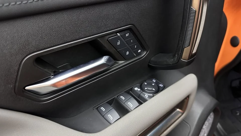2024 GMC Hummer EV - Image 9 of 20