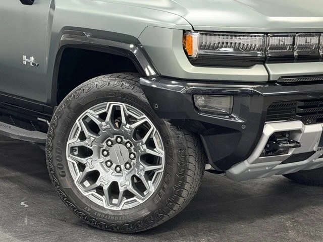 2024 GMC Hummer EV - Image 4 of 12