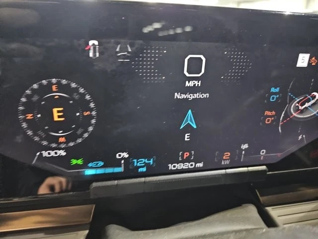2024 GMC Hummer EV - Image 12 of 12