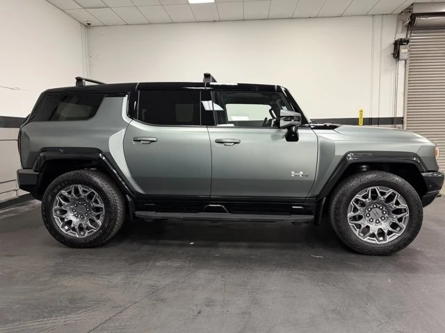 2024 GMC Hummer EV - Image 5 of 12