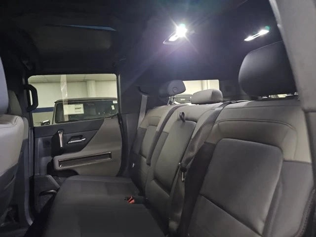 2024 GMC Hummer EV - Image 8 of 12