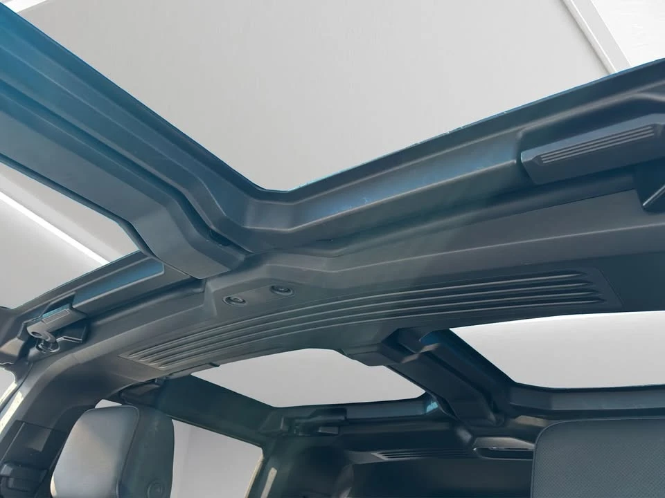 2024 GMC Hummer EV - Image 16 of 18