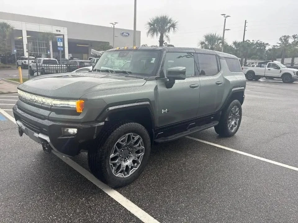 2024 GMC Hummer EV - Image 2 of 9