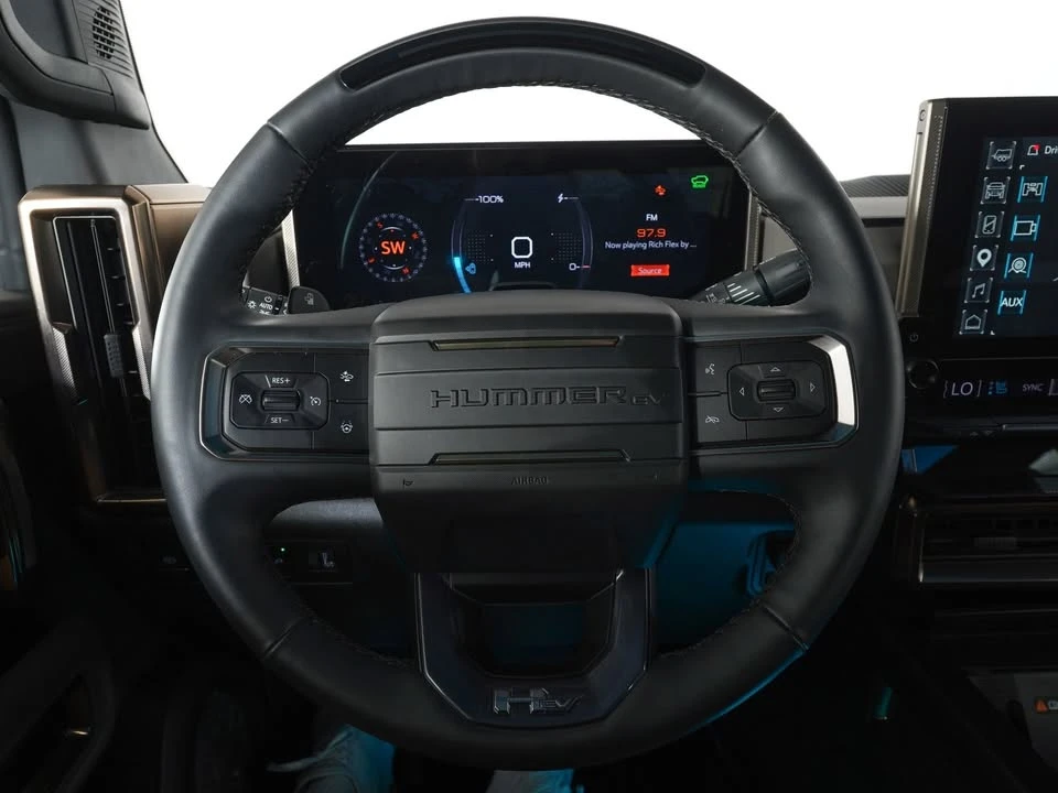 2024 GMC Hummer EV - Image 9 of 17
