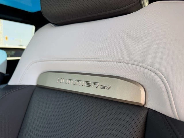 2024 GMC Hummer EV - Image 19 of 20