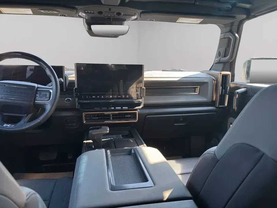 2024 GMC Hummer EV - Image 7 of 10