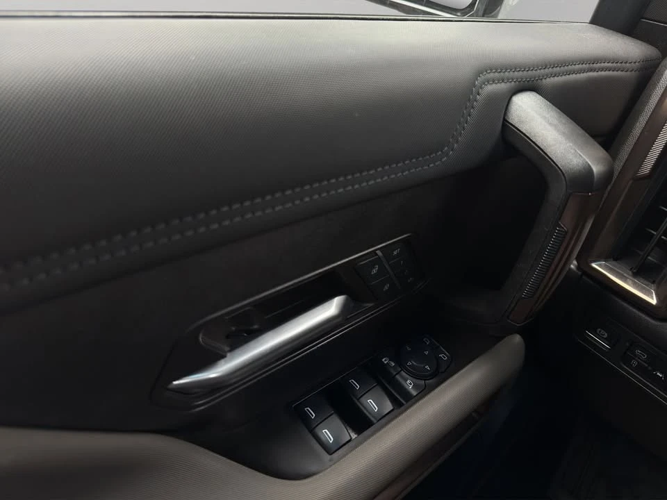 2024 GMC Hummer EV - Image 12 of 18