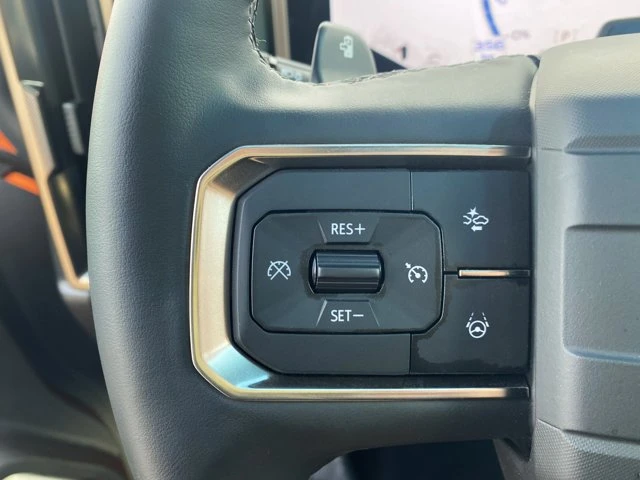 2024 GMC Hummer EV - Image 16 of 20