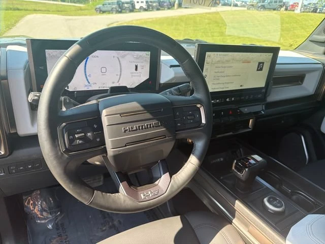 2024 GMC Hummer EV - Image 14 of 20