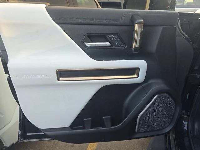 2024 GMC Hummer EV - Image 11 of 20