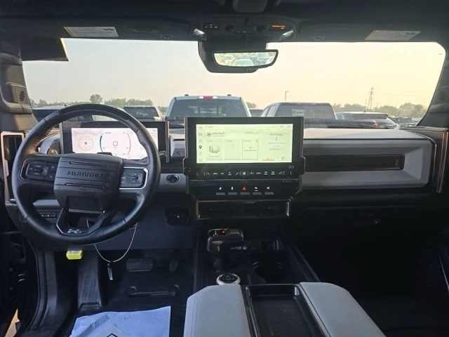 2024 GMC Hummer EV - Image 9 of 20