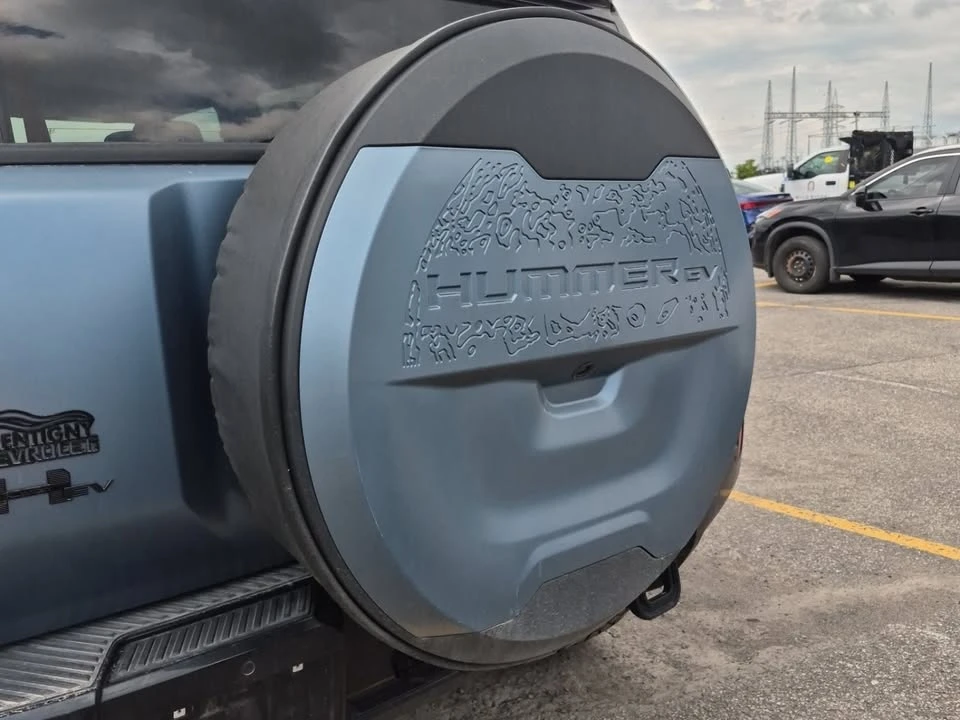 2024 GMC Hummer EV - Image 5 of 16