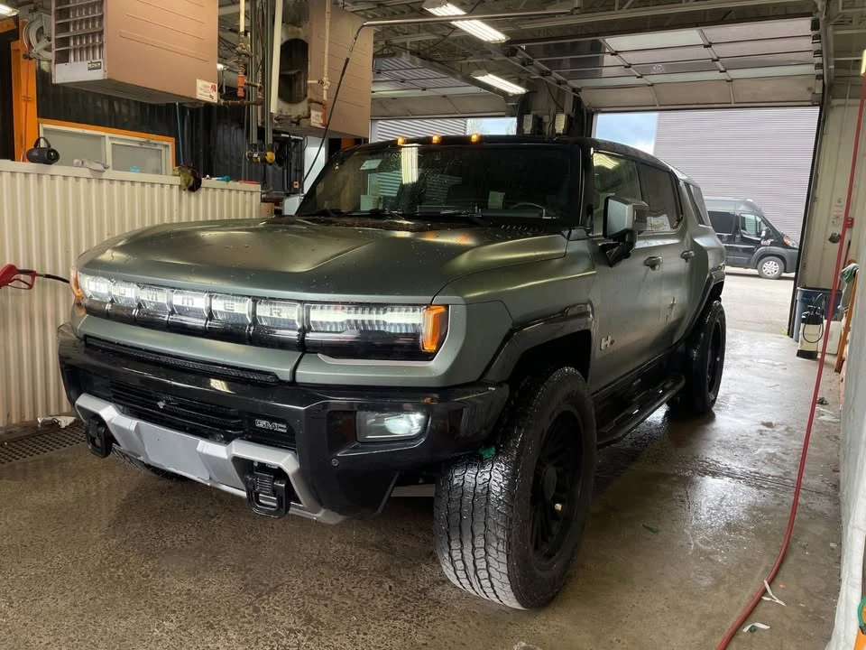 2024 GMC Hummer EV - Image 2 of 20