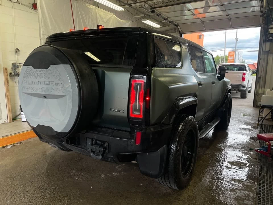 2024 GMC Hummer EV - Image 11 of 20