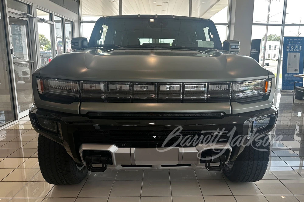 2024 GMC Hummer EV - Image 4 of 10