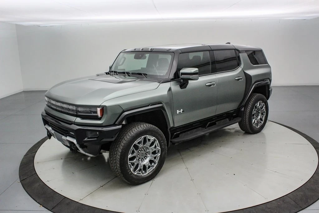 2024 GMC Hummer EV - Image 9 of 21