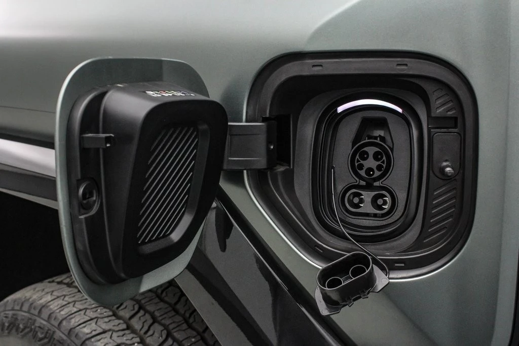 2024 GMC Hummer EV - Image 21 of 21