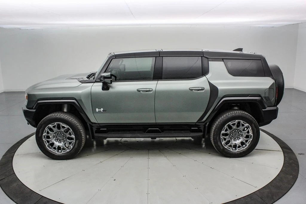 2024 GMC Hummer EV - Image 8 of 21