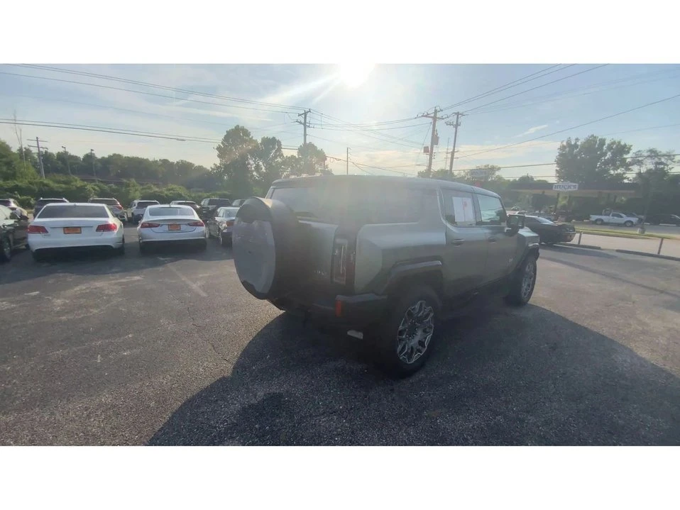 2024 GMC Hummer EV - Image 7 of 20