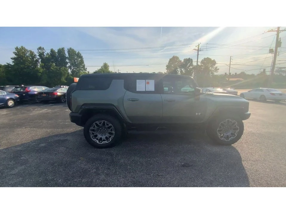 2024 GMC Hummer EV - Image 8 of 20