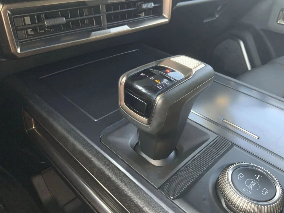 2024 GMC Hummer EV - Image 20 of 20