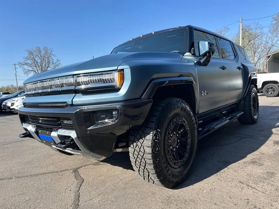 2024 GMC Hummer EV - Image 8 of 20