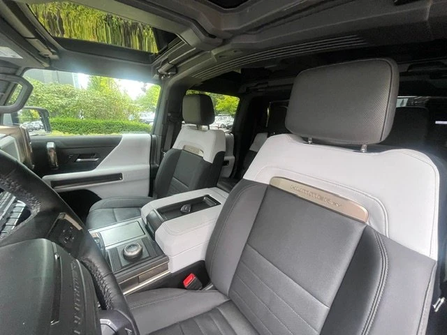 2024 GMC Hummer EV - Image 13 of 20
