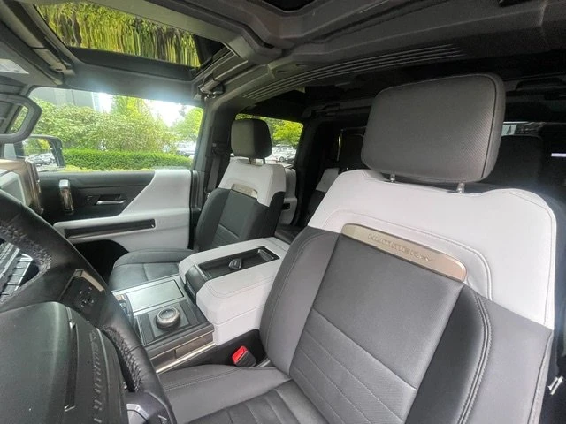2024 GMC Hummer EV - Image 12 of 19