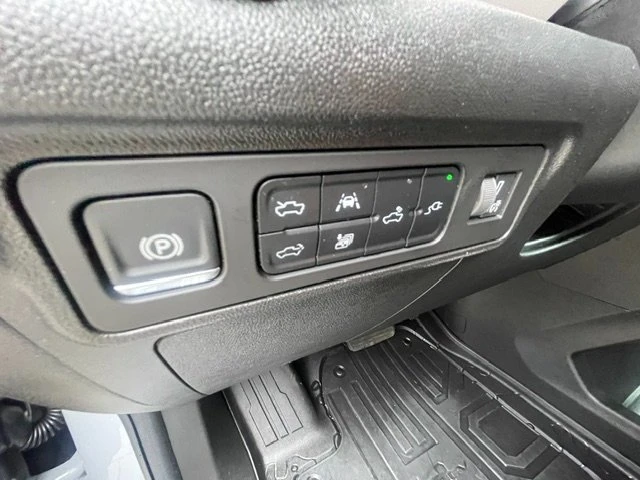 2024 GMC Hummer EV - Image 20 of 20