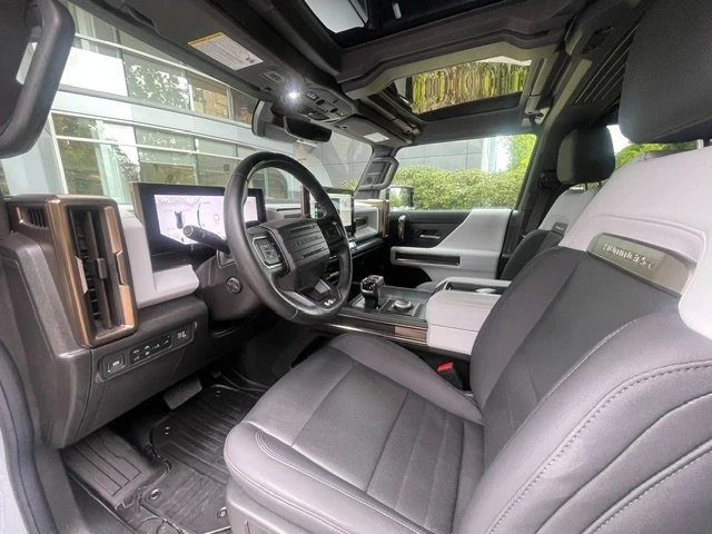 2024 GMC Hummer EV - Image 12 of 20