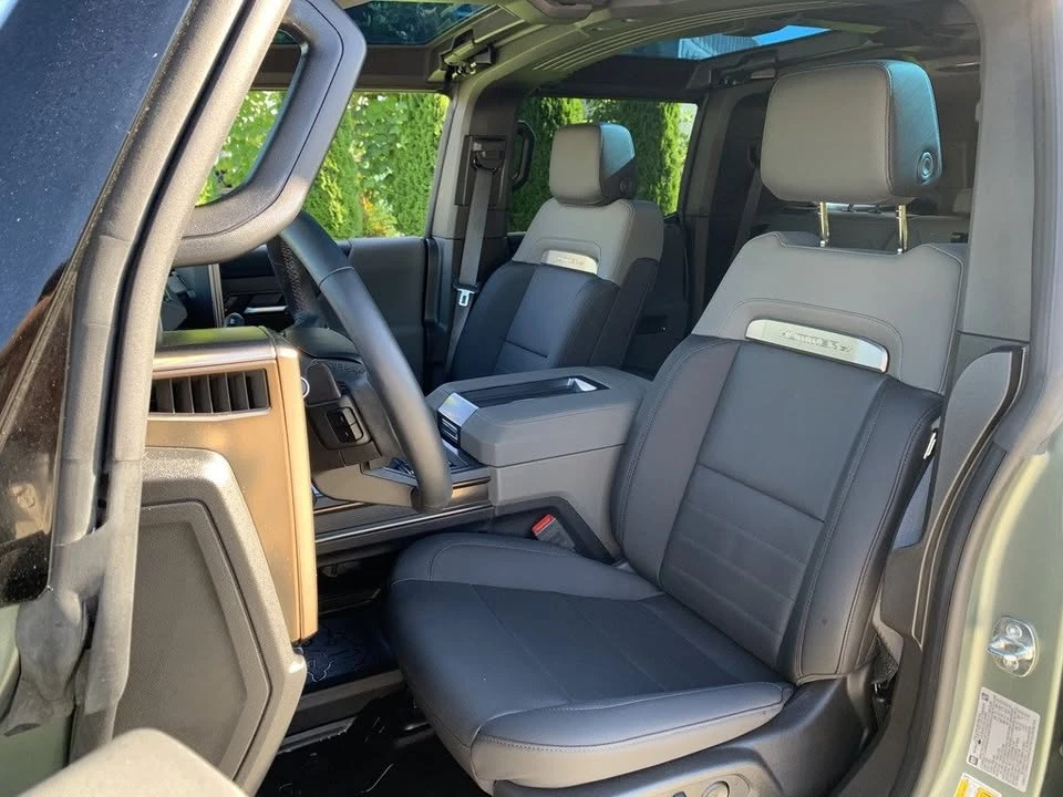 2024 GMC Hummer EV - Image 13 of 20