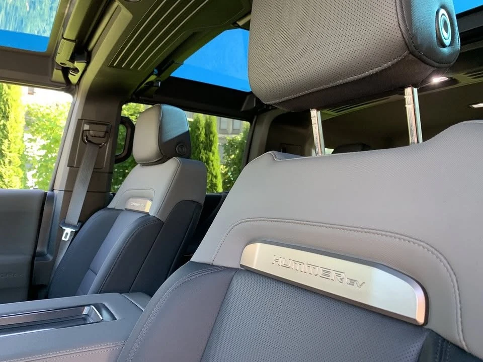 2024 GMC Hummer EV - Image 14 of 20