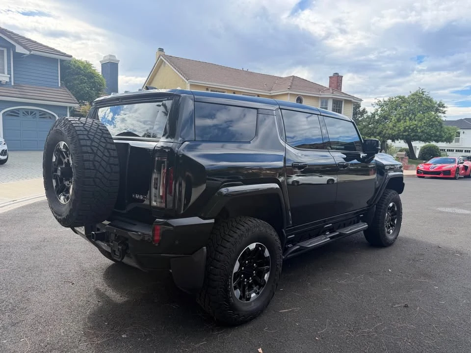 2024 GMC Hummer EV - Image 3 of 17
