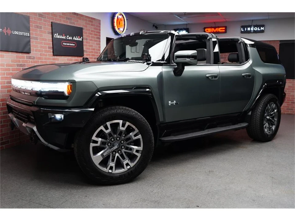 2024 GMC Hummer EV - Image 6 of 31
