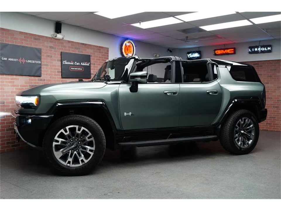 2024 GMC Hummer EV - Image 3 of 31