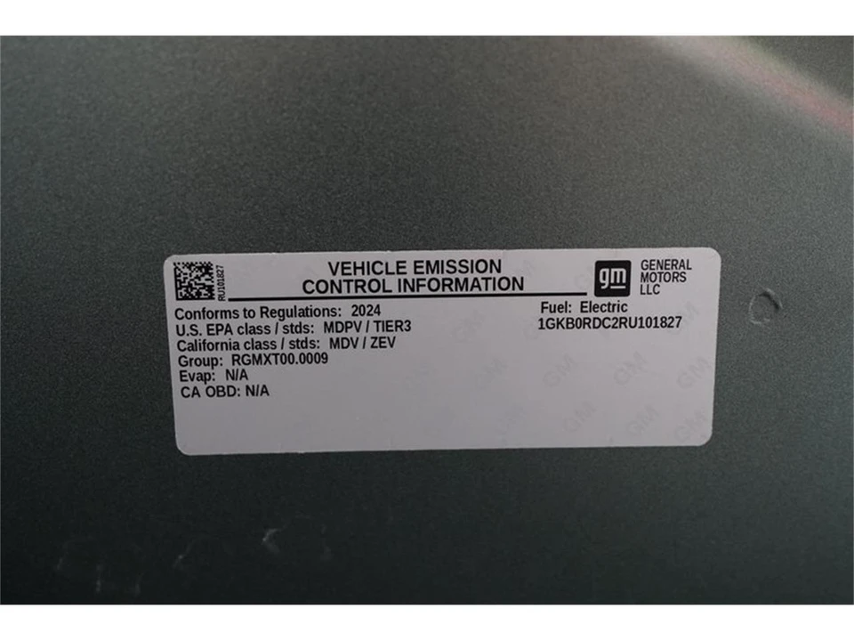 2024 GMC Hummer EV - Image 29 of 31