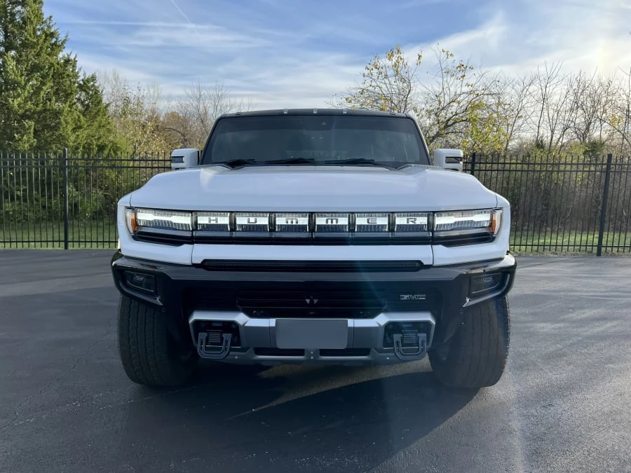 2024 GMC Hummer EV - Image 9 of 31